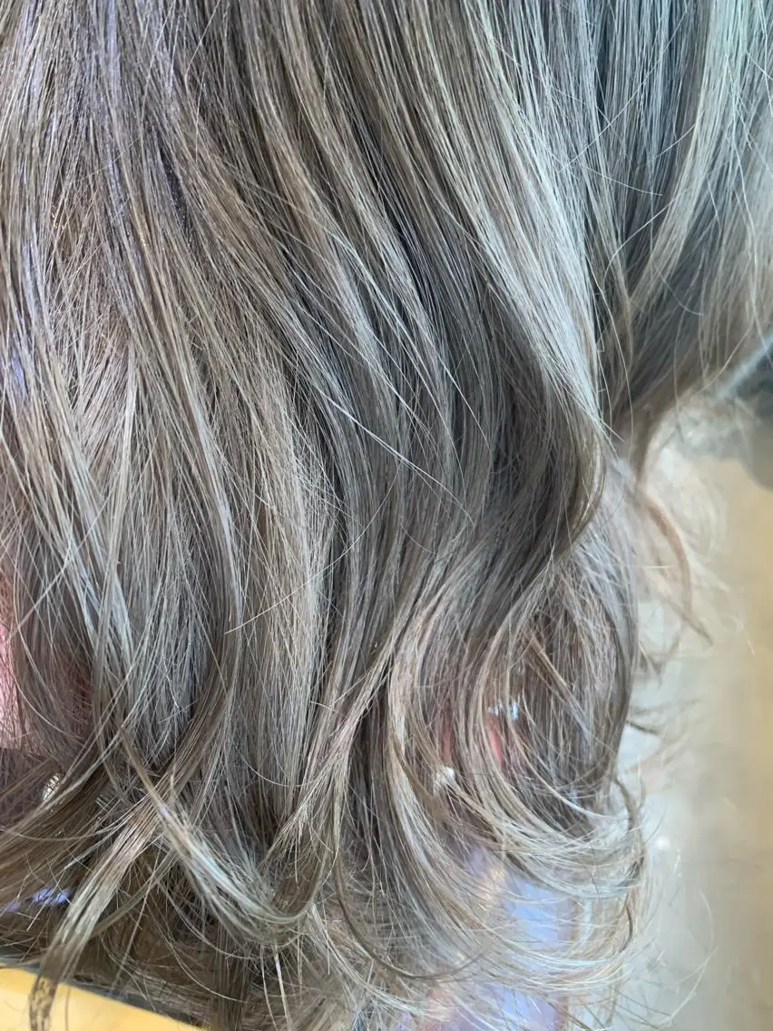 セミロング アッシュ 🍓 JURiA 🍓のヘアスタイル