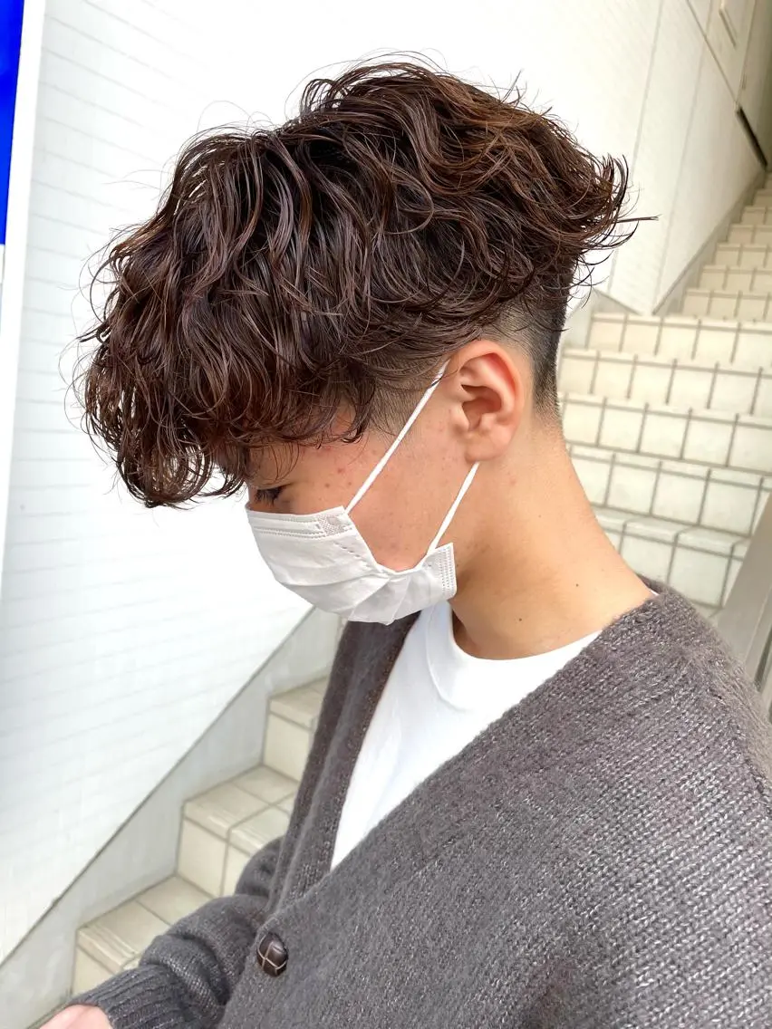 カラー パーマ ヘアアレンジ メンズ ネイル マツエク・マツパ アイブロウ メンズパーマ カット パーマ トリートメント ショートヘア原宿 fifth コシのヘアスタイル