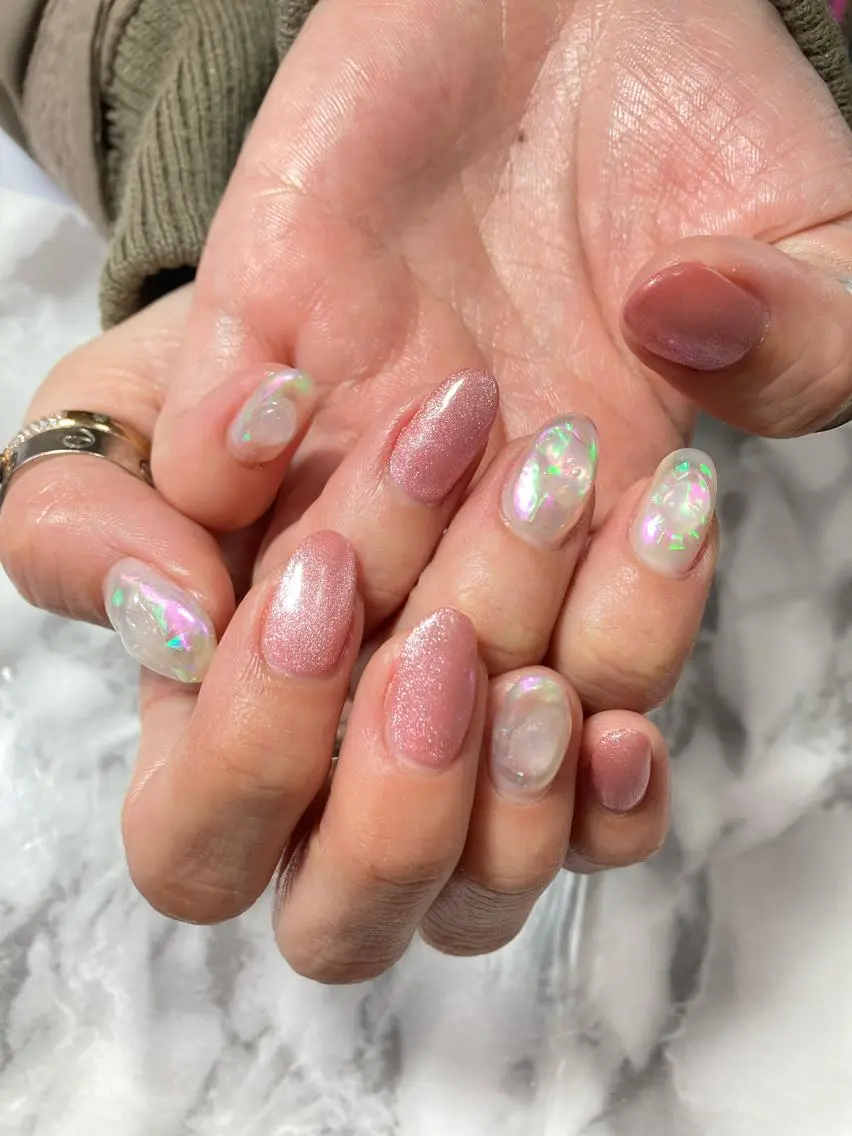 ネイル 氷ネイル・うるうるネイル マグネットネイル ハンドネイル ネイルサロン D-glowのネイルデザイン