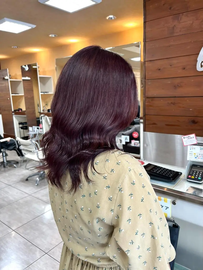 セミロング カラー ヘアアレンジ ブリーチ ブリーチなしカラー インナー×縮毛矯正 ピンクカラー澤井里菜のヘアスタイル