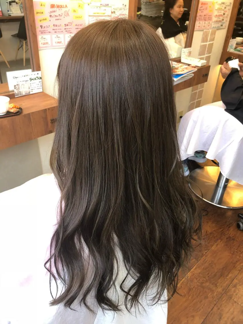 ロング カラー イルミナカラー ヘアカラー 大野 まゆのヘアスタイル