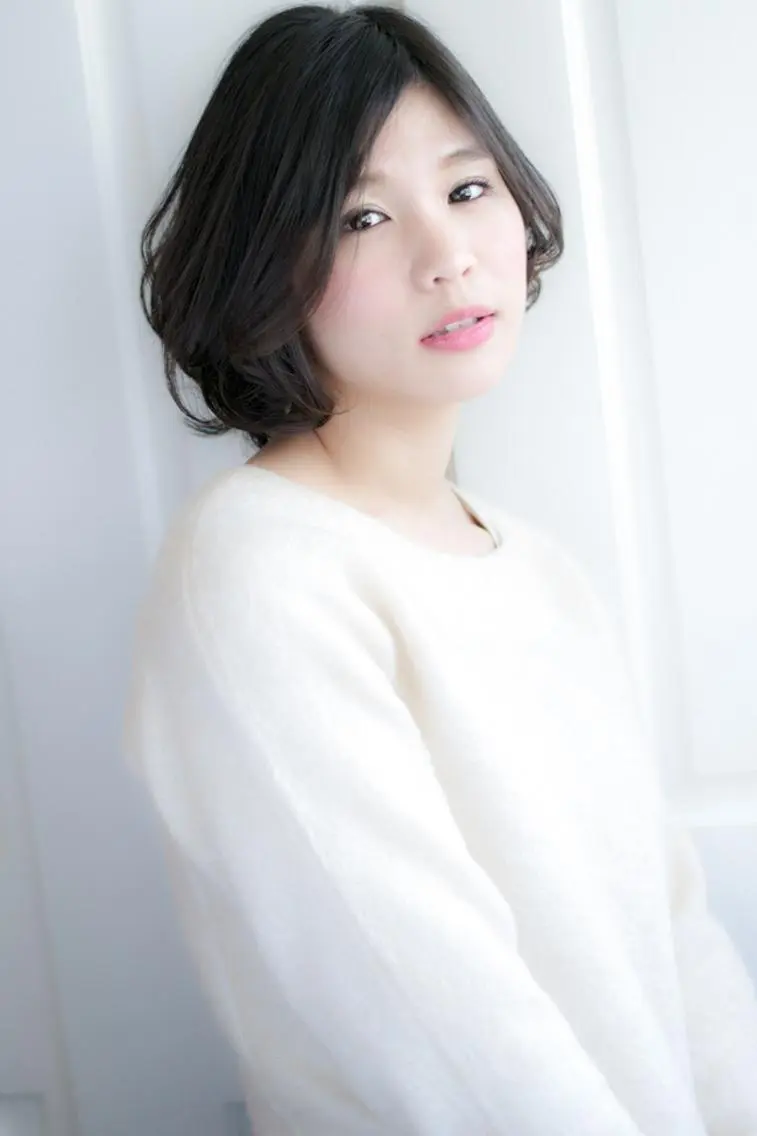 ミディアム EIGHT plum TOKIOリミテッドのヘアスタイル