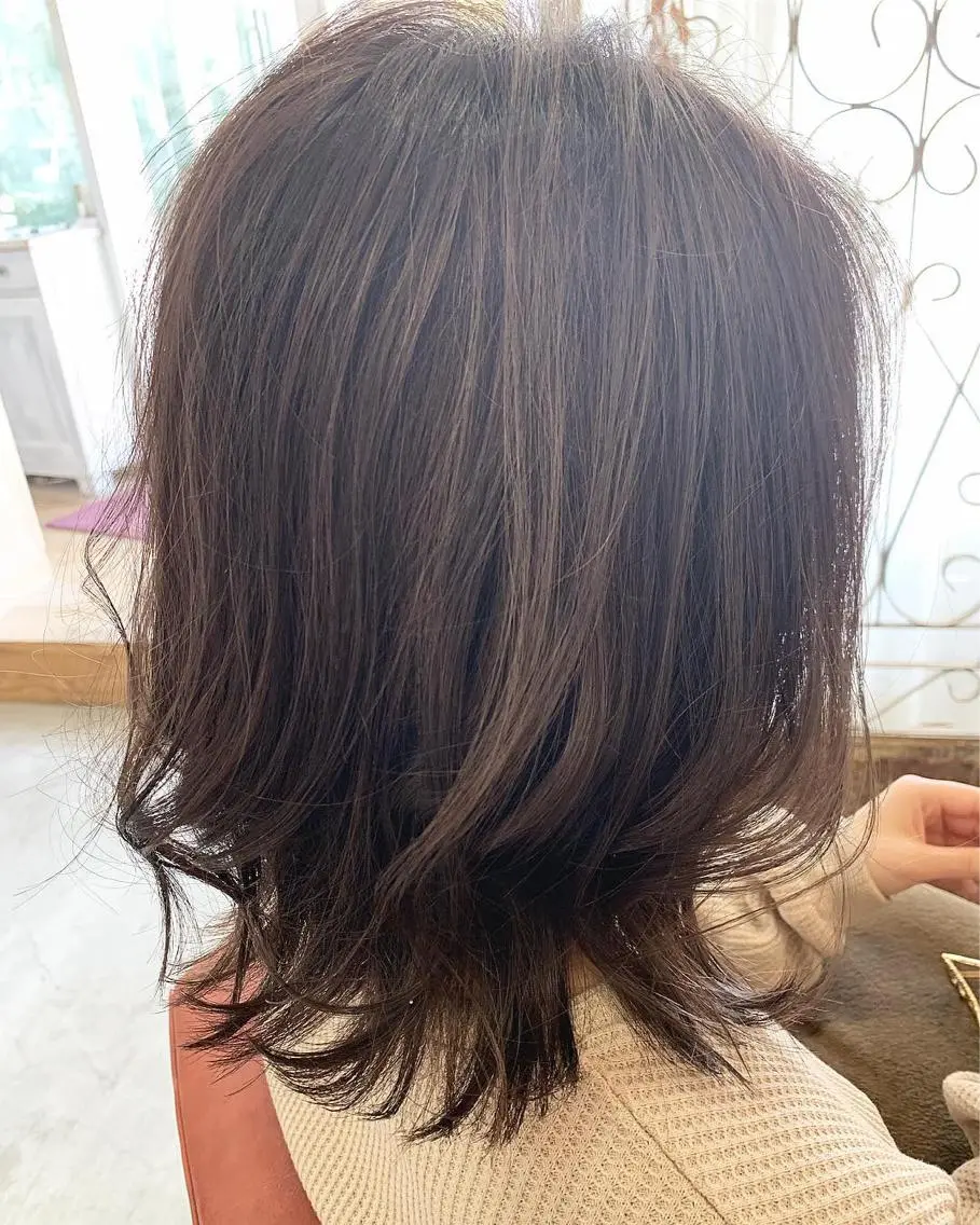 ミディアム カラー fio マナミのヘアスタイル