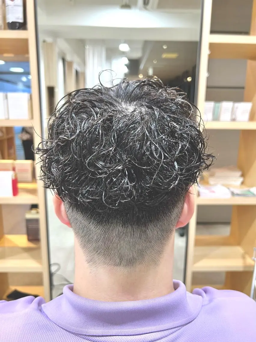 パーマ メンズ メンズパーマ プードルパーマ プードルパーマ カット パーマ 心斎橋メンズサロン リベルテグリットのヘアスタイル