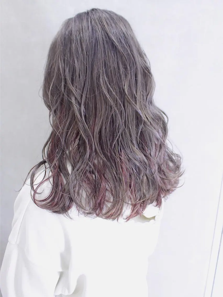 セミロング カラー ヘアアレンジ ピンクカラー シルバー ヘアカラー トリートメント lani ブリーチ /ダブルカラーのヘアスタイル