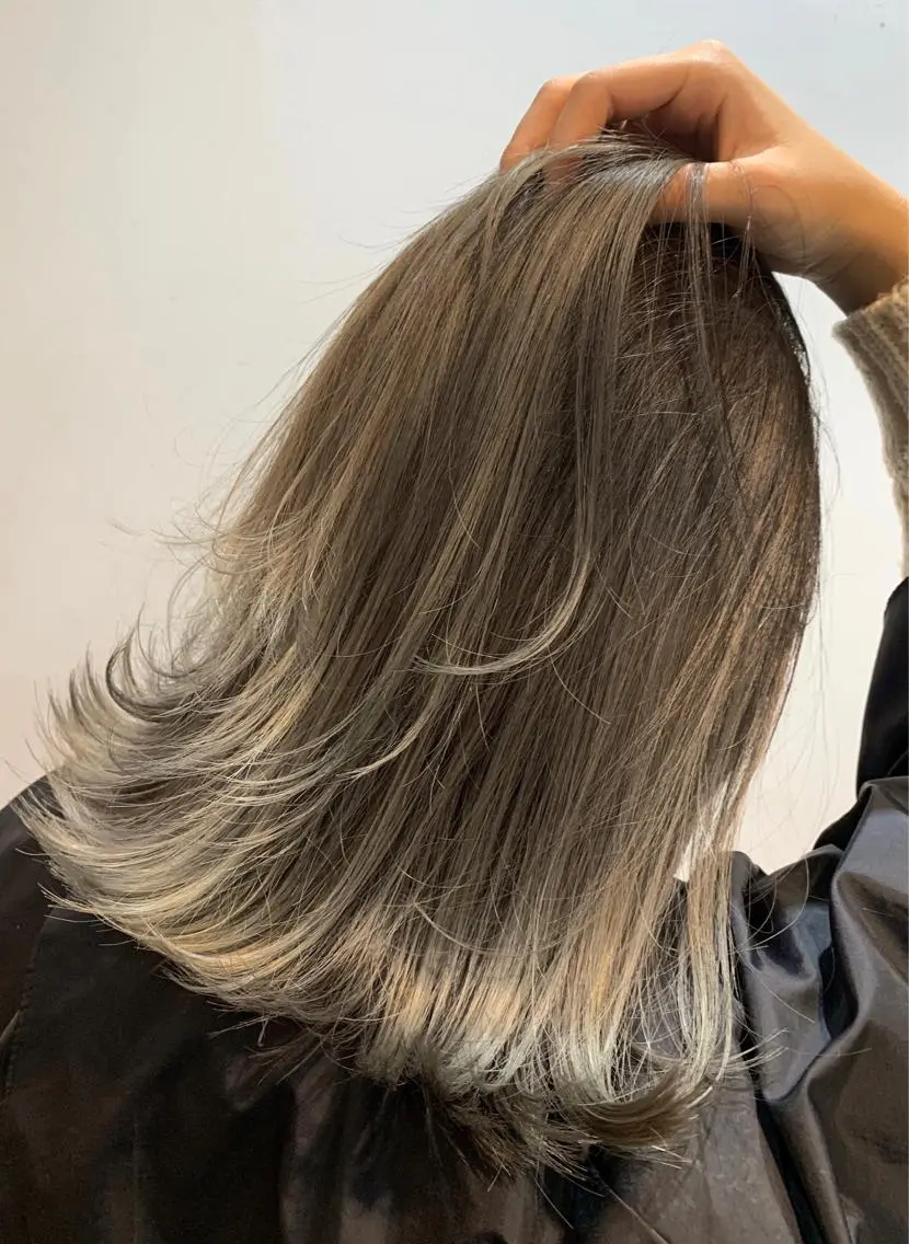 ショート 外国人風カラー レイヤーカット 心斎橋なんば 大野竜輝のヘアスタイル