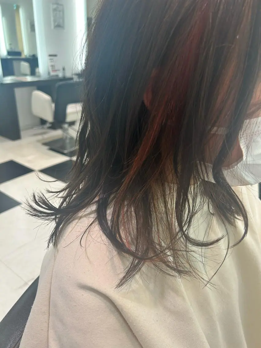 セミロング カラー インナーカラー オレンジ ✂️SOCIE上大岡 🐶飯田 萌香✂️のヘアスタイル