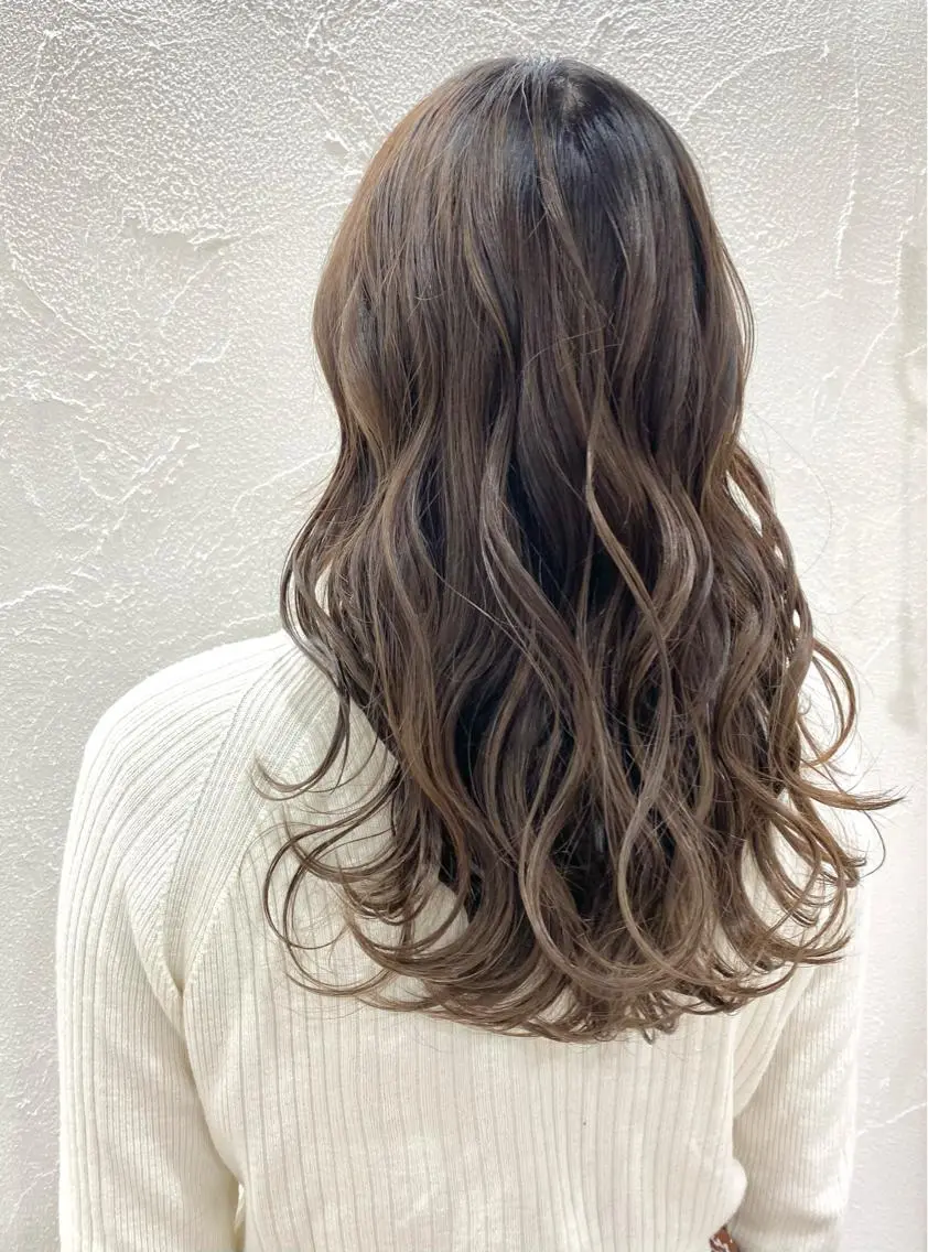 ロング カラー ハイライトカラー ハイライト ヘアカラー やじま ひろこのヘアスタイル