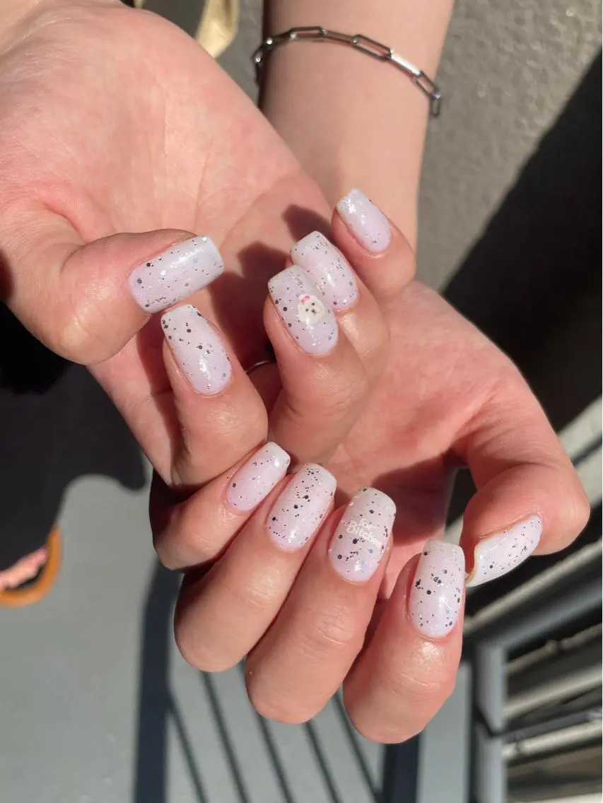 ネイル キラキラネイル ラメ(グリッター) 夏ネイル ホワイト Nail salon Euphoriaのネイルデザイン