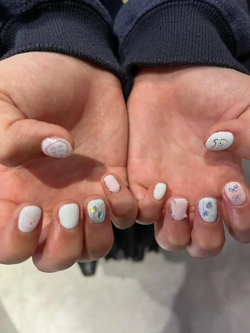 ネイル 🪐富島彩夏 /海外nail🪐のネイルデザイン