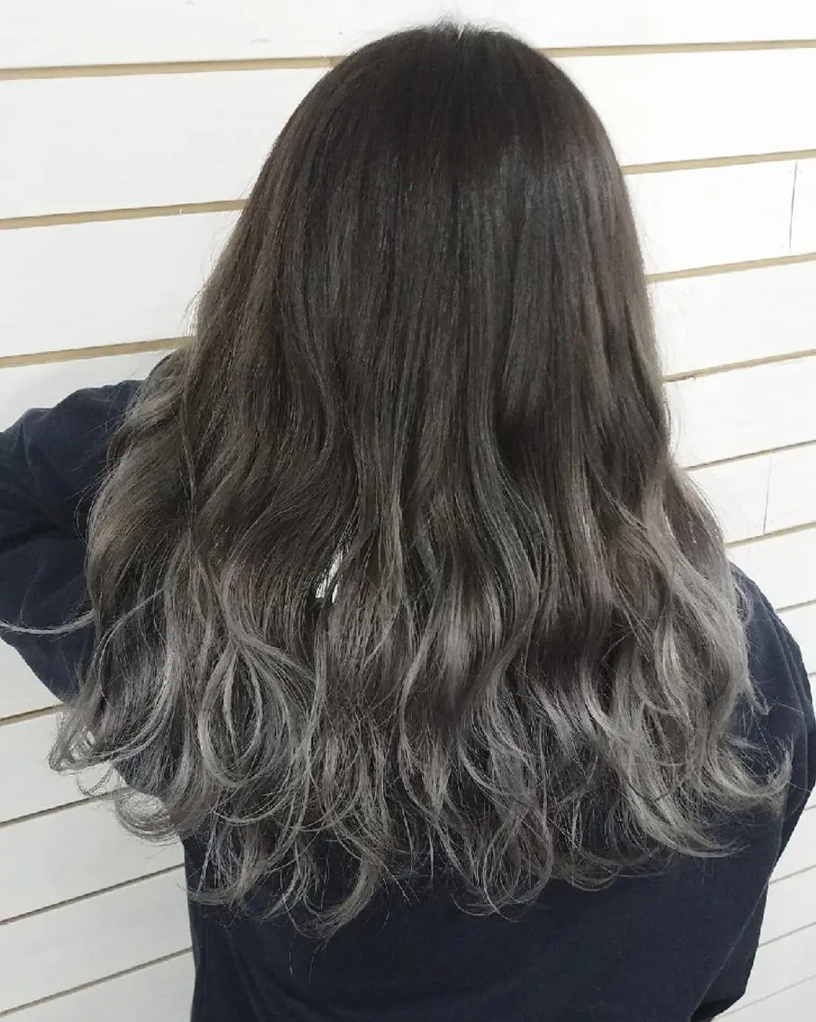 ロング 今中 小百合のヘアスタイル