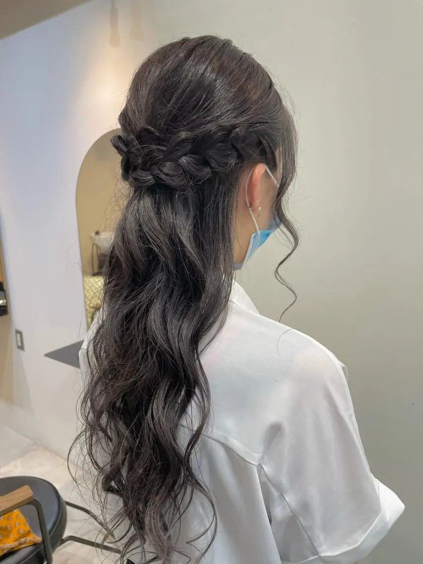 ロング カラー ヘアアレンジ REONA🪽✨薬院 レイヤーカット🫧のヘアスタイル