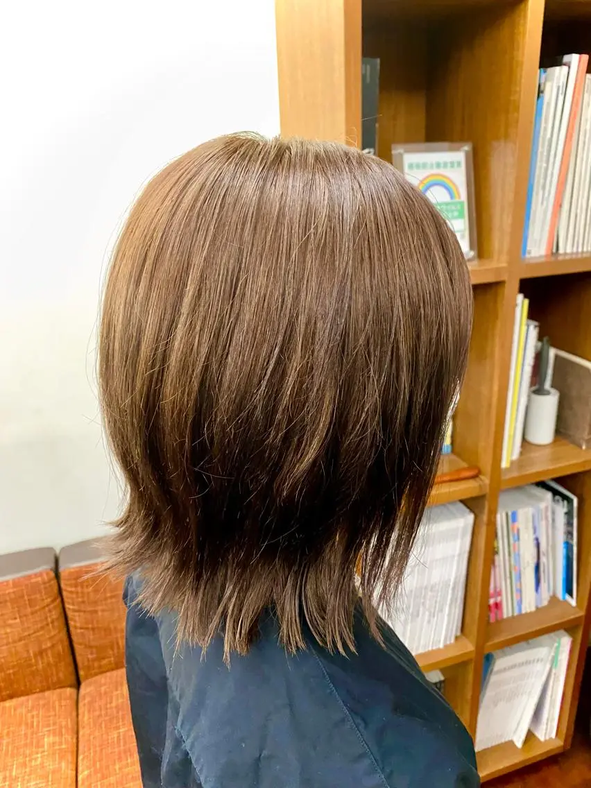 ミディアム カラー ブラウンカラー 透明感カラー 外ハネヘア 似合わせレイヤー/ ケアパーマ/高倉のヘアスタイル
