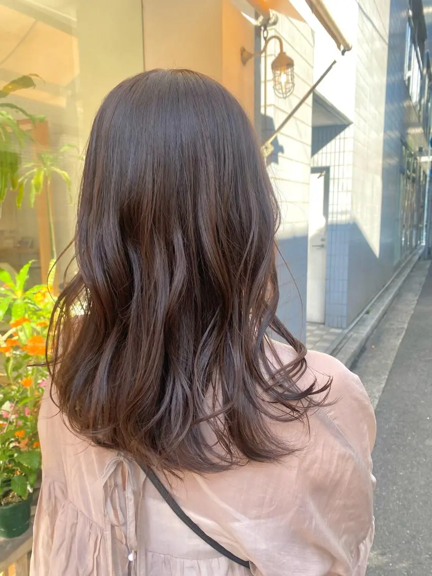 ミディアム カラー カット ヘアカラー トリートメント 安永 涼のヘアスタイル