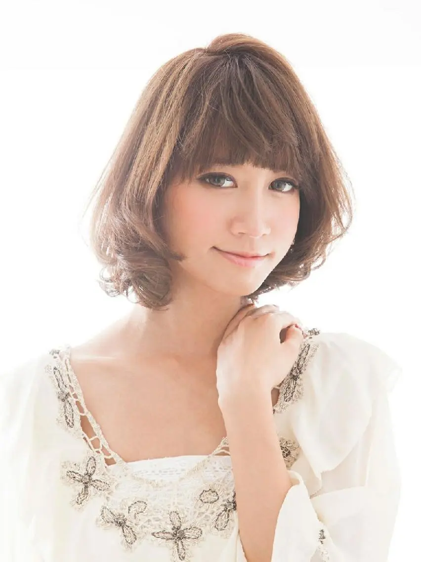 ショート カラー アッシュ ベージュカラー 小顔カット ヘアカラー 山田 周のヘアスタイル