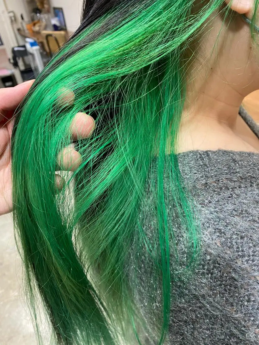 ロング カラー ヘアアレンジ インナーカラー オカベ ショウマのヘアスタイル