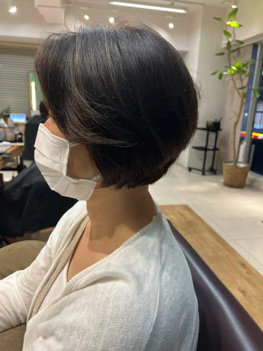 ショート ショートヘア 秋山 聡子のヘアスタイル
