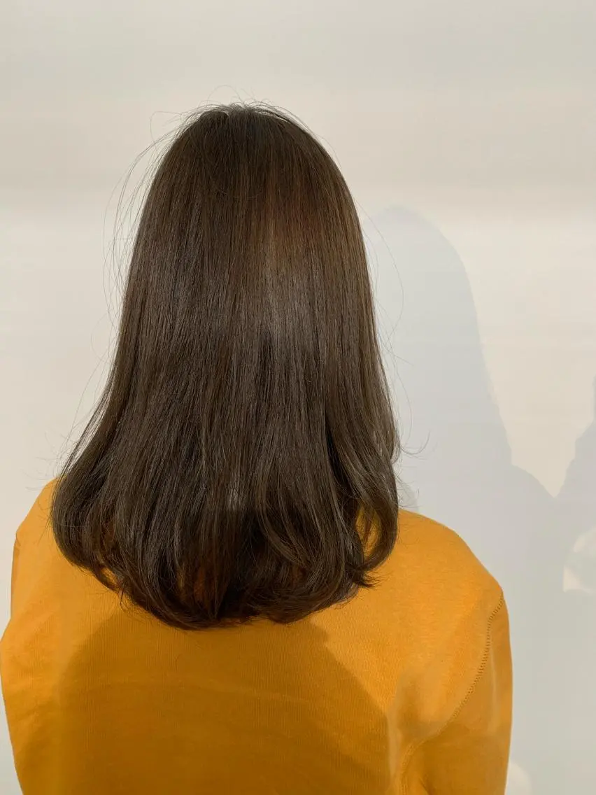 ミディアム カラー パーマ ヘアアレンジ ベージュカラー オリーブベージュ 加藤 綾華のヘアスタイル