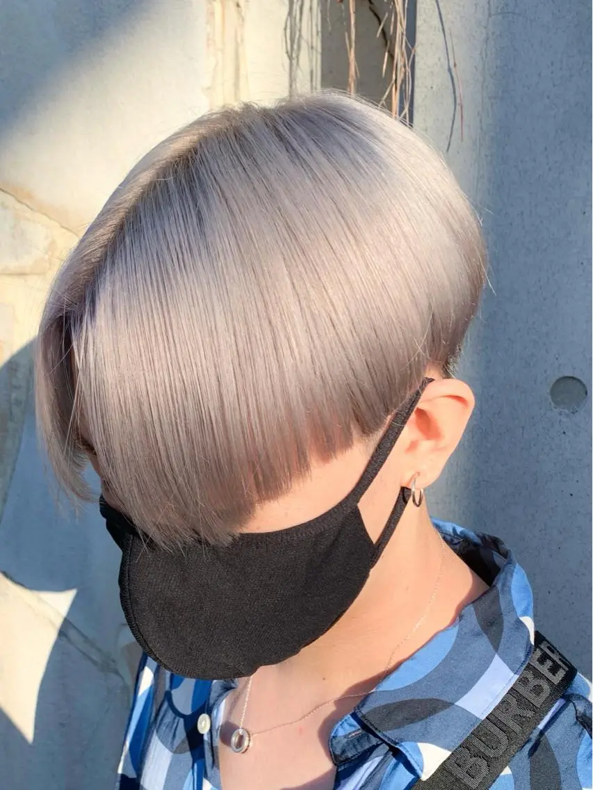 ショート カラー ヘアアレンジ メンズ メンズブリーチ メンズハイトーン ブリーチ 透明感カラー ハイトーンカラー ヘアカラー トリートメント メンズスタイル ly本厚木のヘアスタイル