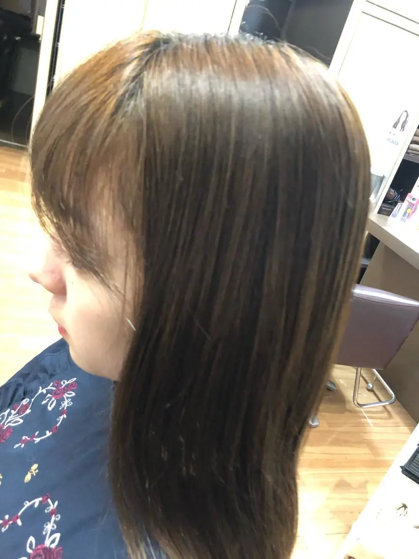 ミディアム 佐川 絢のヘアスタイル
