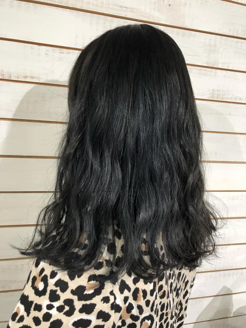 ミディアム カラー 黒髪 ネイビーカラー ヘアカラー トリートメント 🧡艶髪/エクステ 🫧🧡YUKI❄️のヘアスタイル