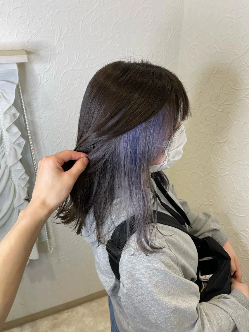 セミロング カラー カット ヘアカラー トリートメント 六反 仁哉のヘアスタイル