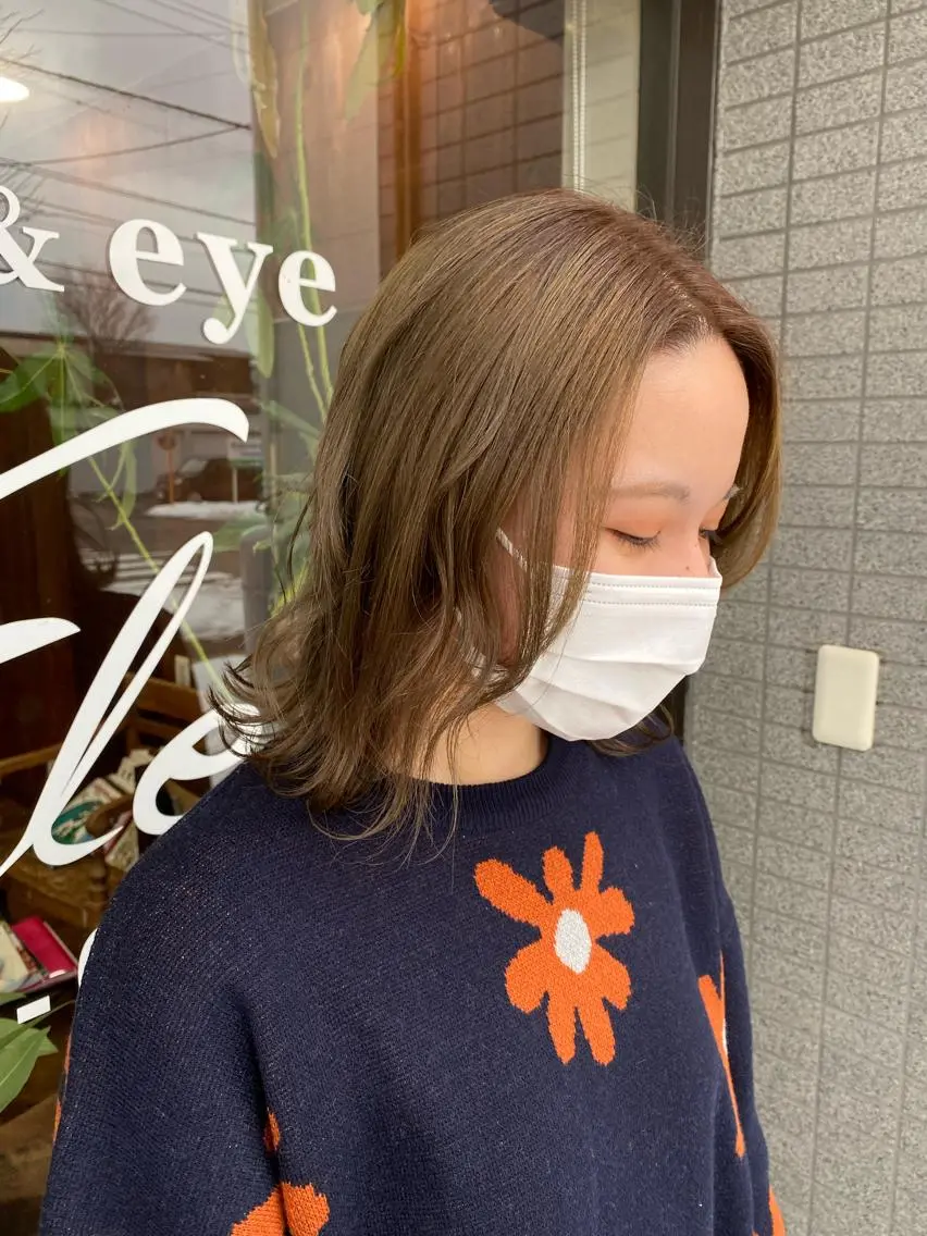 ミディアム 立野 希沙のヘアスタイル