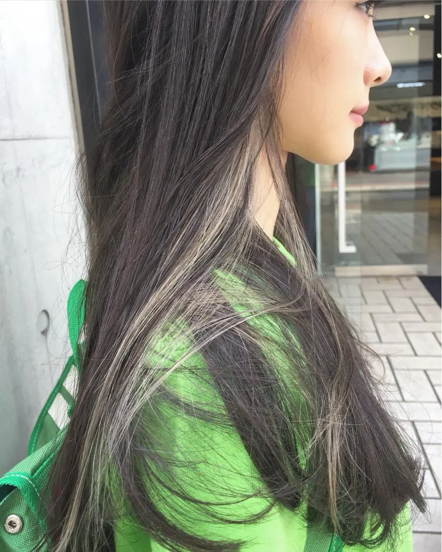 ロング カラー ハイライトカラー ハイライト フレンチボブパーマ Yuukiのヘアスタイル
