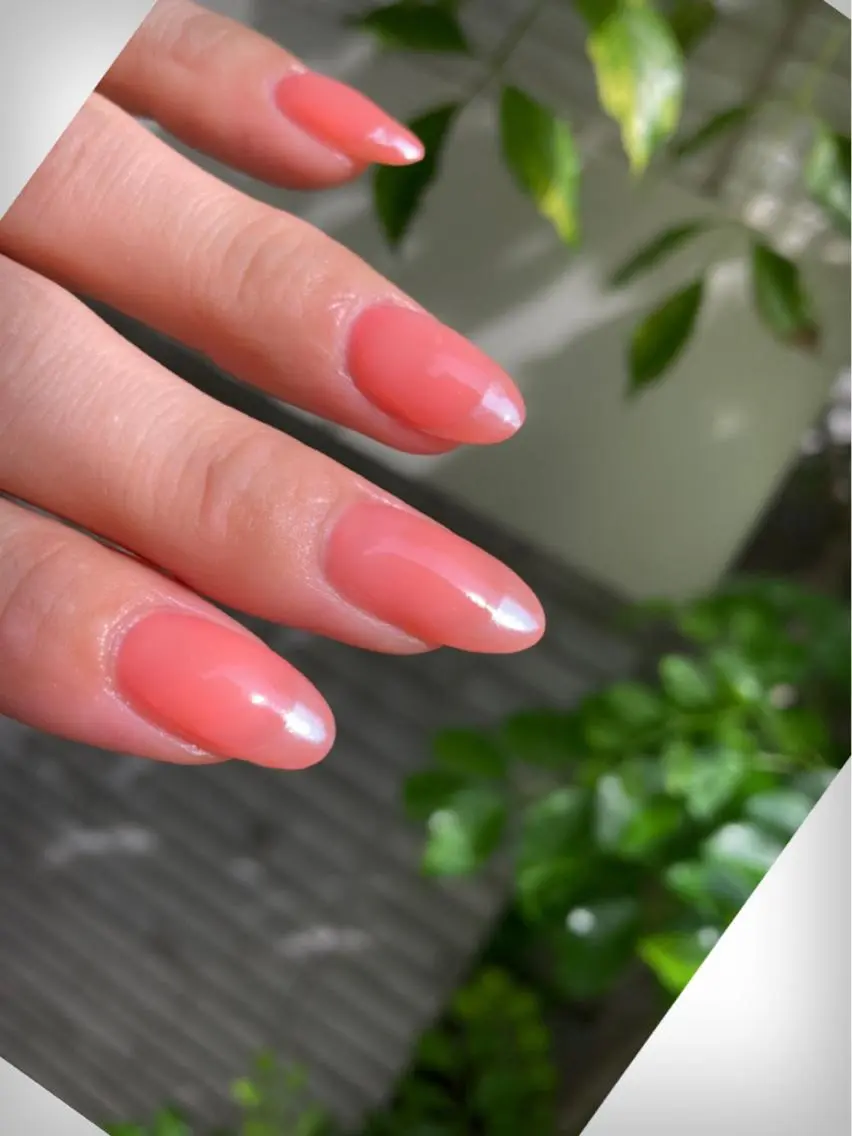 ネイル オーロラネイル フレンチネイル ピンク ハンドネイル nailsalon Saraのネイルデザイン