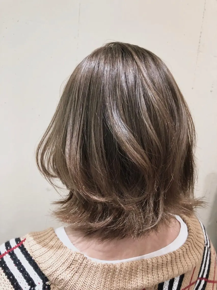 ミディアム カラー パーマ ヘアアレンジ バレイヤージュ ベージュカラー ブリーチ 透明感カラー グラデーションカラー 【ツヤ髪美容師】 ツダケイスケのヘアスタイル