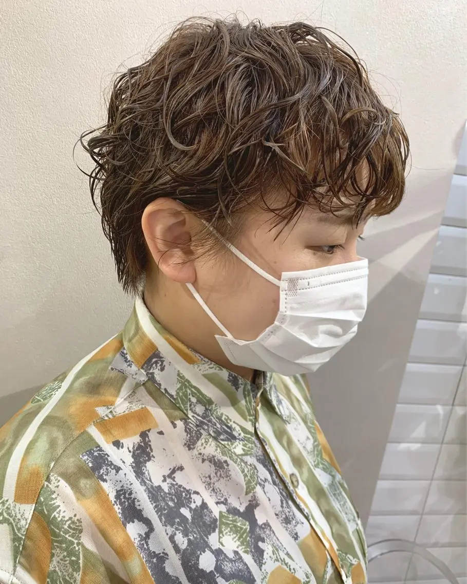 ショート パーマ ショートヘア 縮毛矯正 カット 縮毛矯正 トリートメント hubhair レイヤー/透明感のヘアスタイル