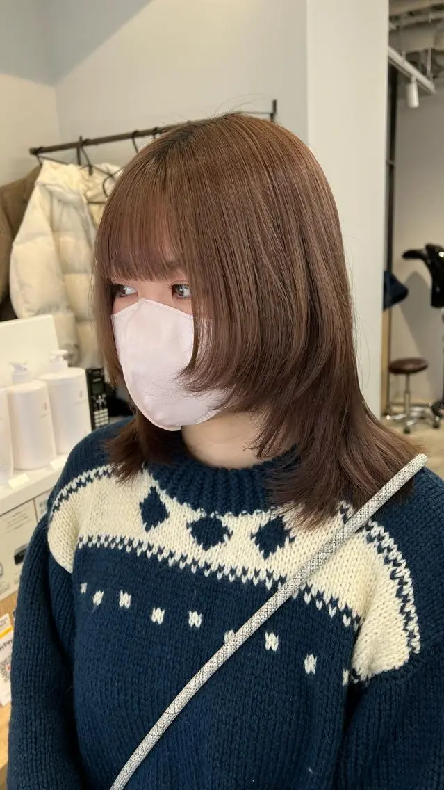 ミディアム カラー ウルフカット ブリーチ毛の縮毛矯正 ハイトーン/岡本智樹のヘアスタイル