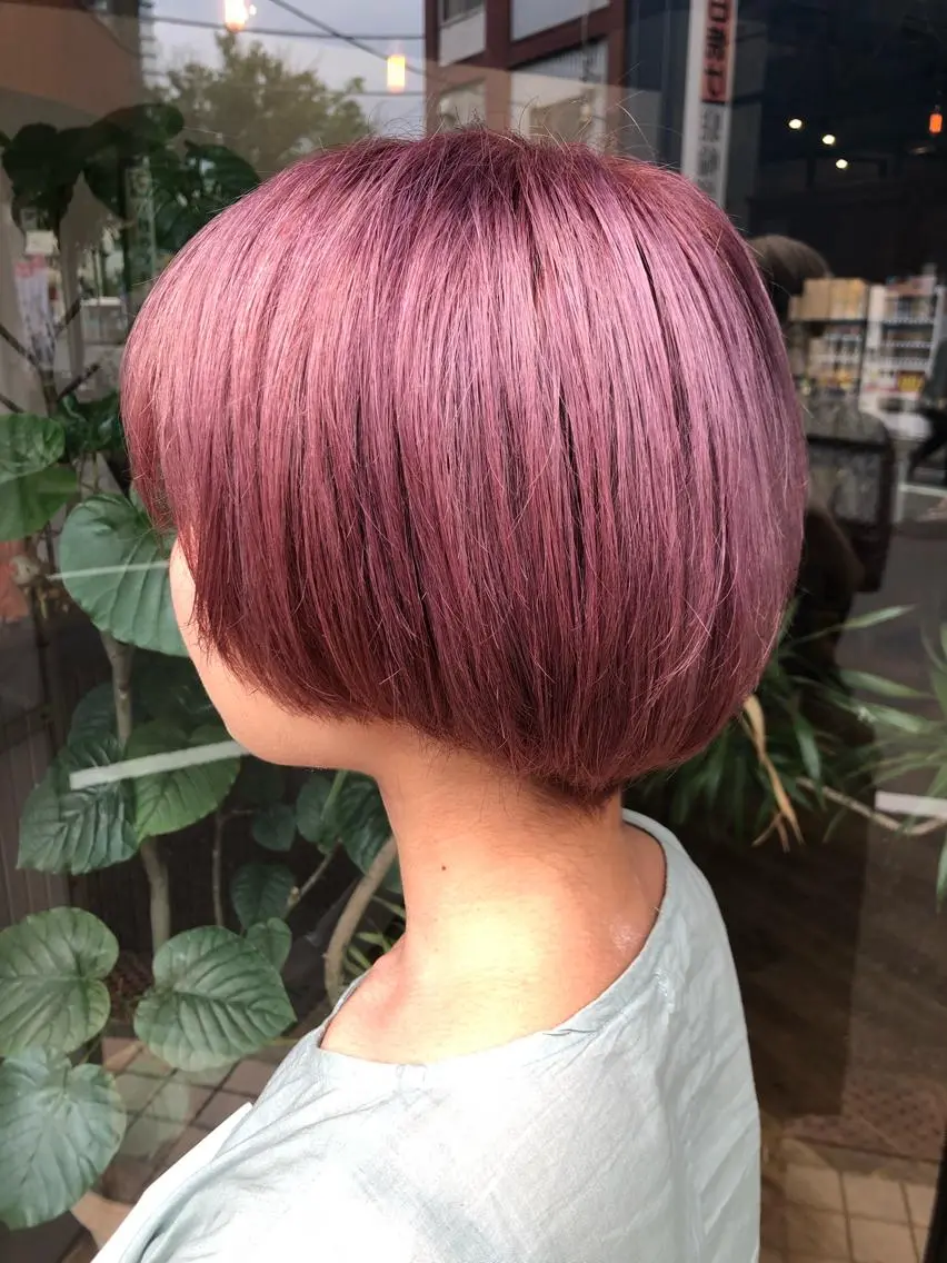 ショート カラー ピンクカラー あらい なつみのヘアスタイル