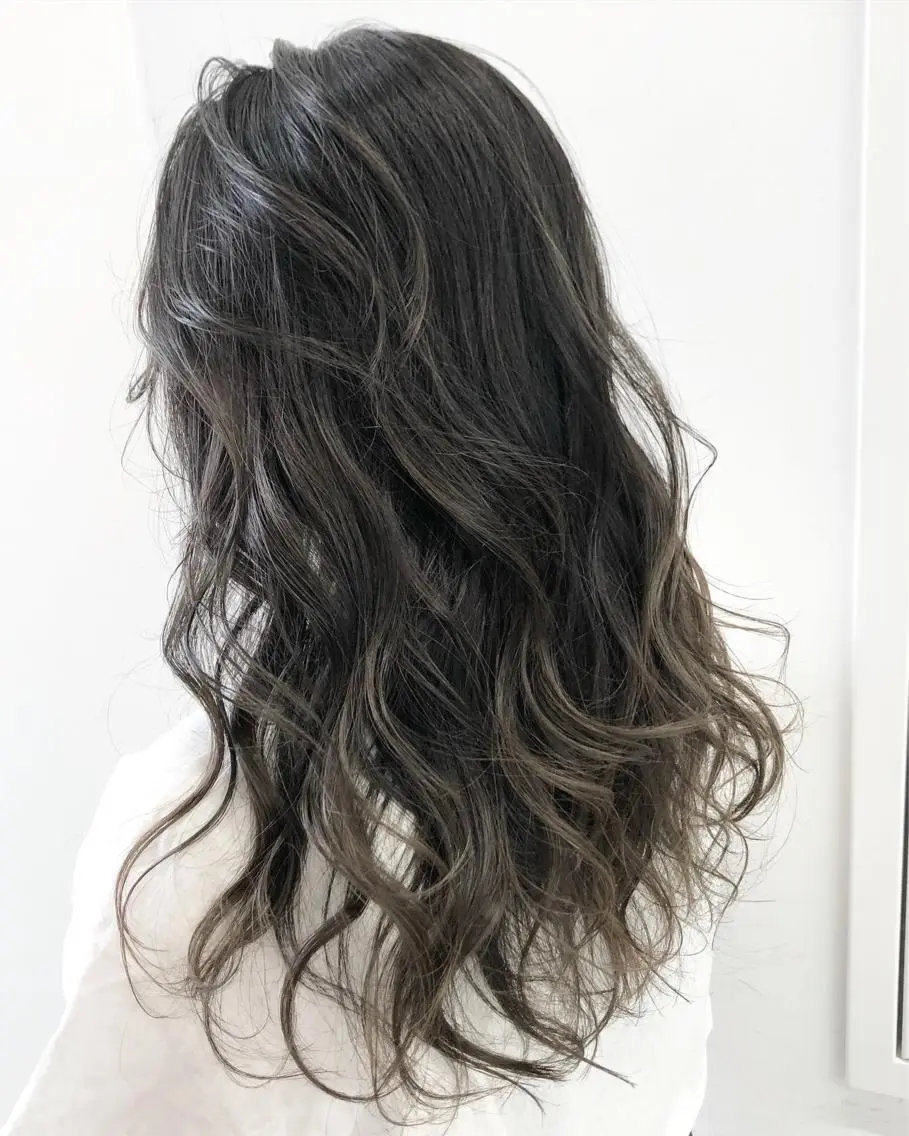 ロング カラー パーマ ヘアアレンジ 【公式】amble luxe池袋東口🩷のヘアスタイル