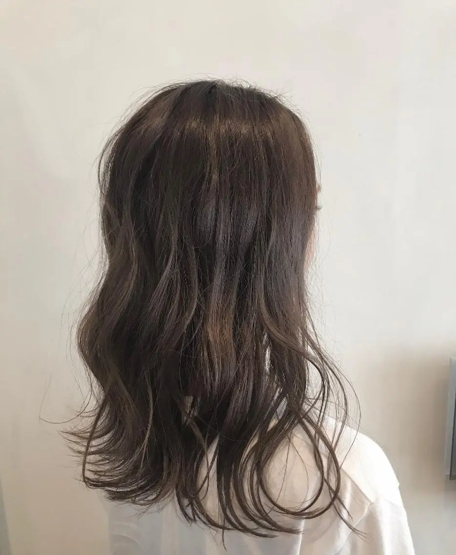 セミロング カラー グレージュ mayo 🐄🌈のヘアスタイル