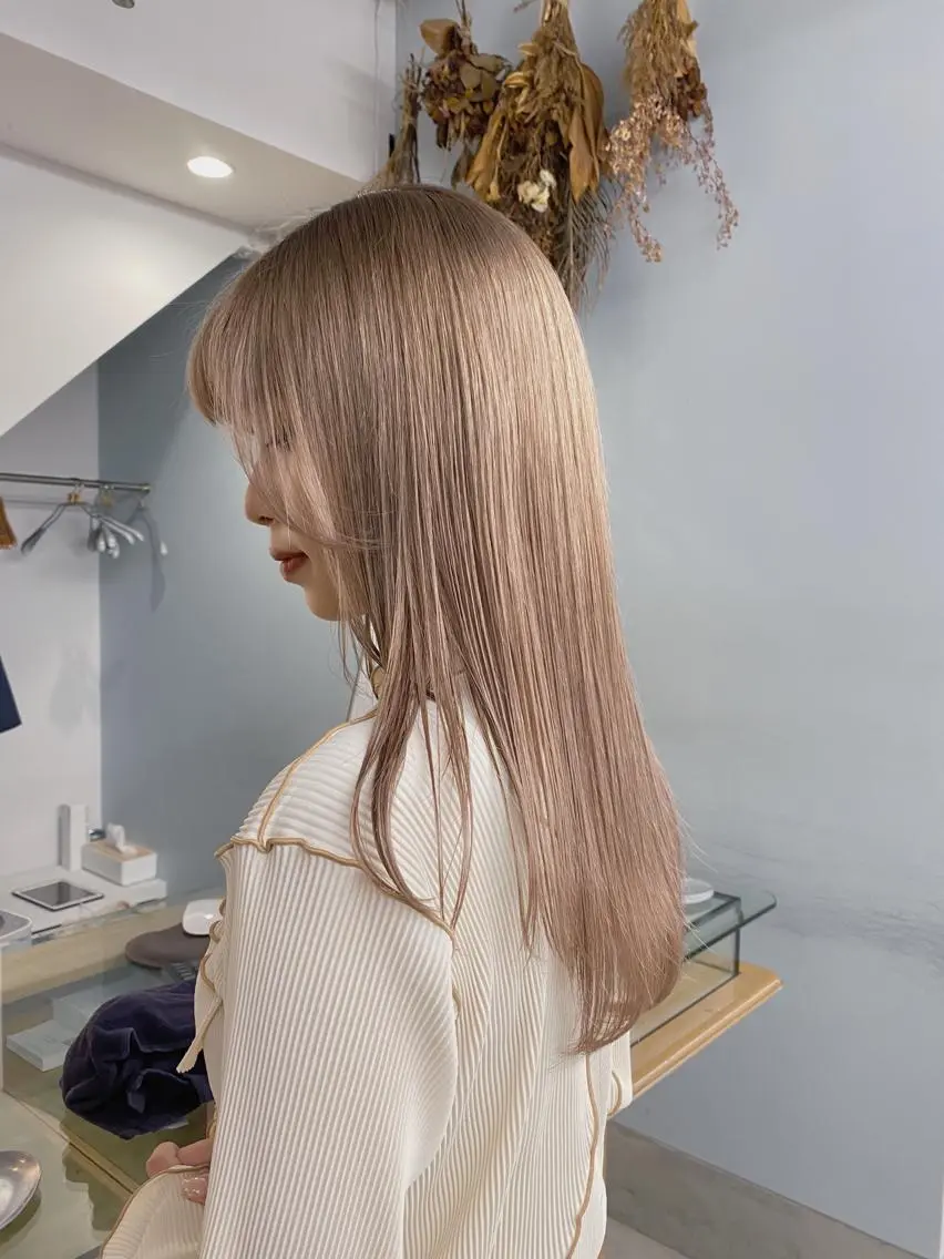 ロング カラー ヘアアレンジ Flamme Annaのヘアスタイル