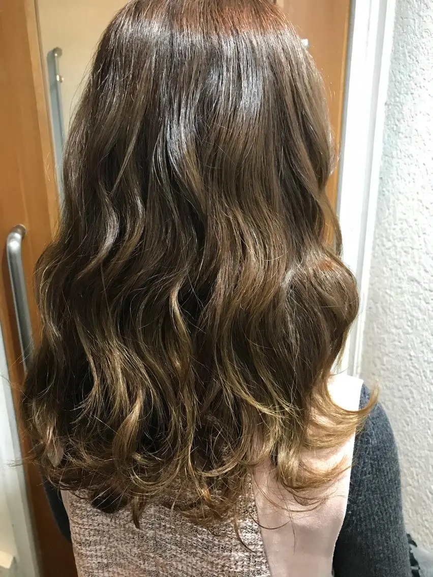 ロング カット ヘアカラー トリートメント 山本 みきのヘアスタイル