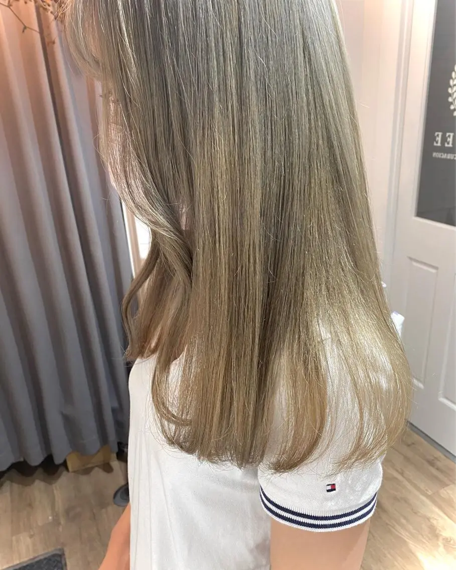 ロング カラー 韓国×髪質改善カラー 💎hinaのヘアスタイル