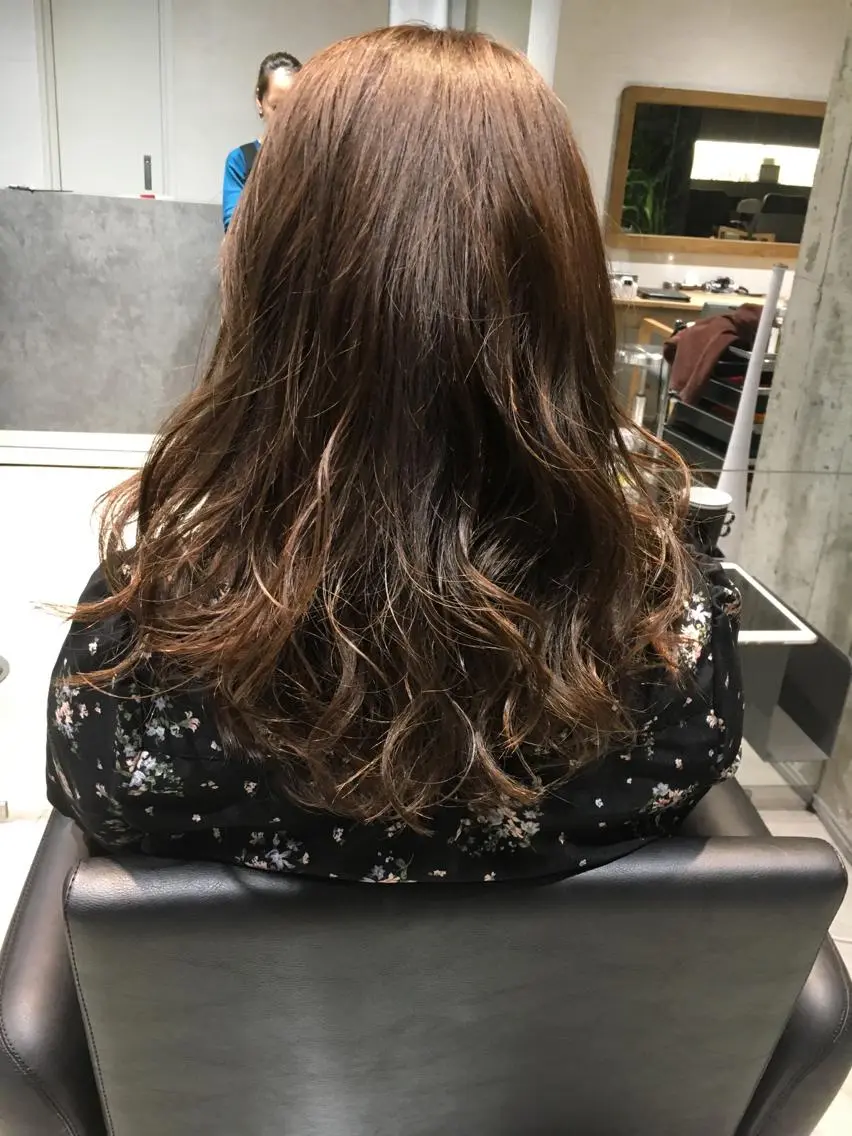 セミロング カラー パーマ ベージュカラー フォギーベージュ イルミナカラー 髪質改善ULTOWA ✨松井 美幸のヘアスタイル