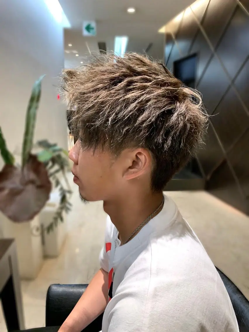 カラー パーマ メンズ メンズパーマ メンズツイストパーマ グレージュ ツイストパーマ カット ヘアカラー パーマ トリートメント メンズ専門　井藤 雅也のヘアスタイル