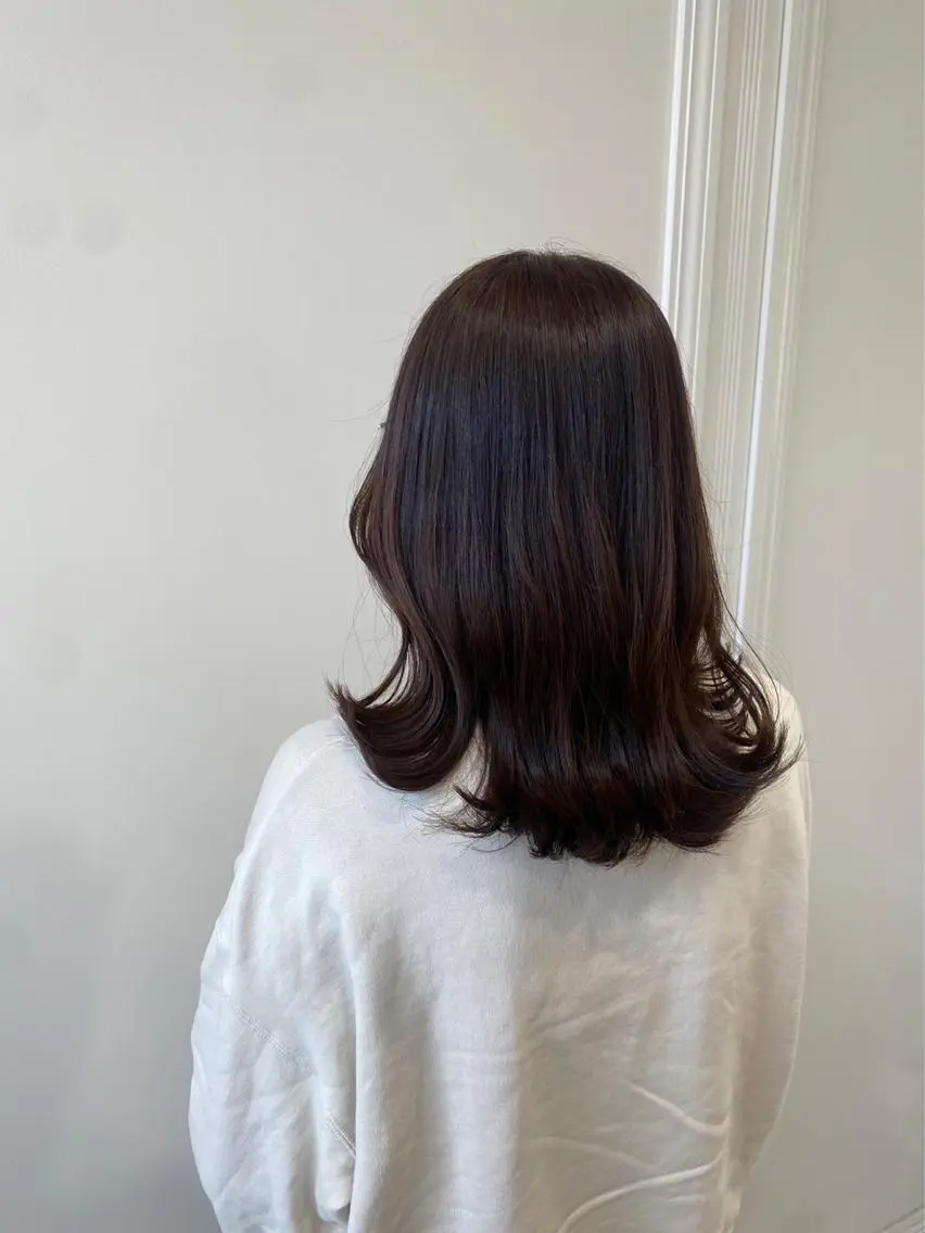 セミロング カラー ヘアアレンジ 💠艶髪うるうる🫧 髪質改善ストレートのヘアスタイル