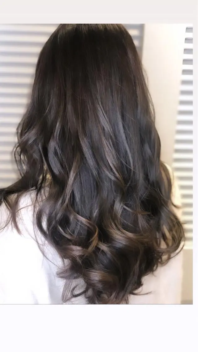 ロング ハイライト ヘアカラー 南都 良太のヘアスタイル