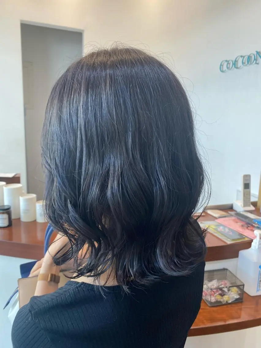 ミディアム カラー ヘアカラー トリートメント haru .のヘアスタイル