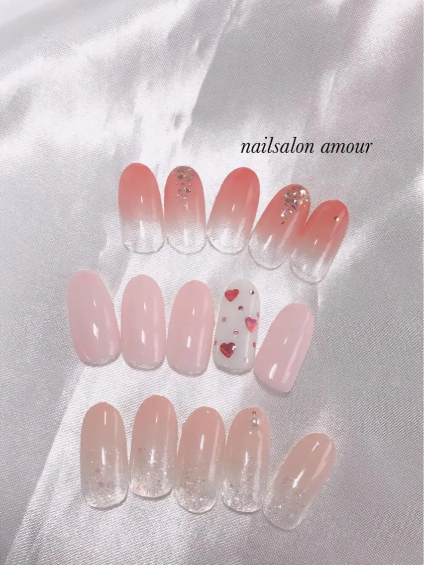 ネイル ストーンネイル nailsalon ♡amour♡のネイルデザイン
