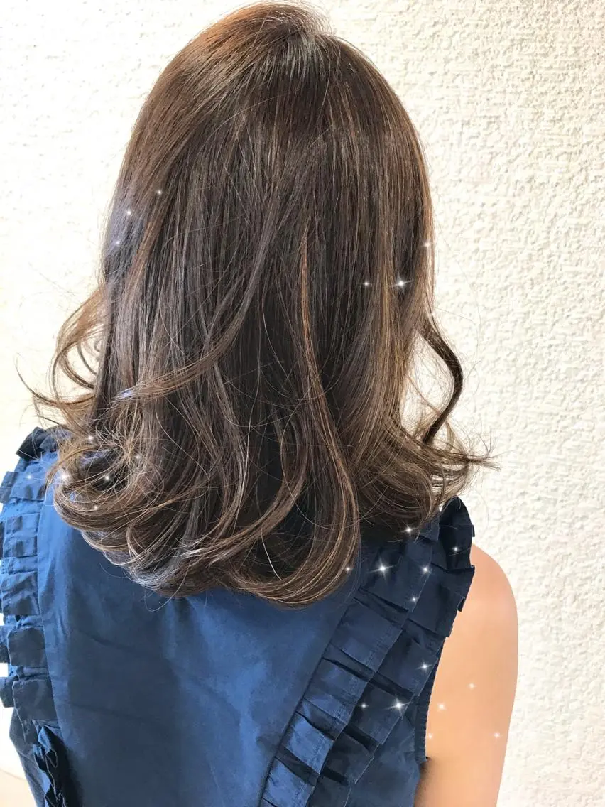 ミディアム カラー トリートメント ヘアカラー トリートメント 高橋恵🌈生え癖改善 ウルフ/レイヤーのヘアスタイル
