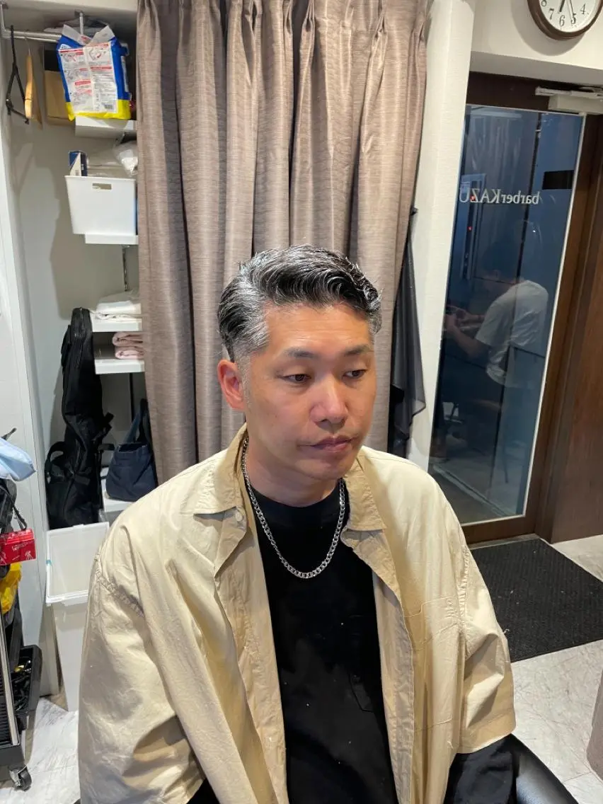 ショート パーマ メンズ メンズパーマ カット パーマ 小野 大輔のヘアスタイル