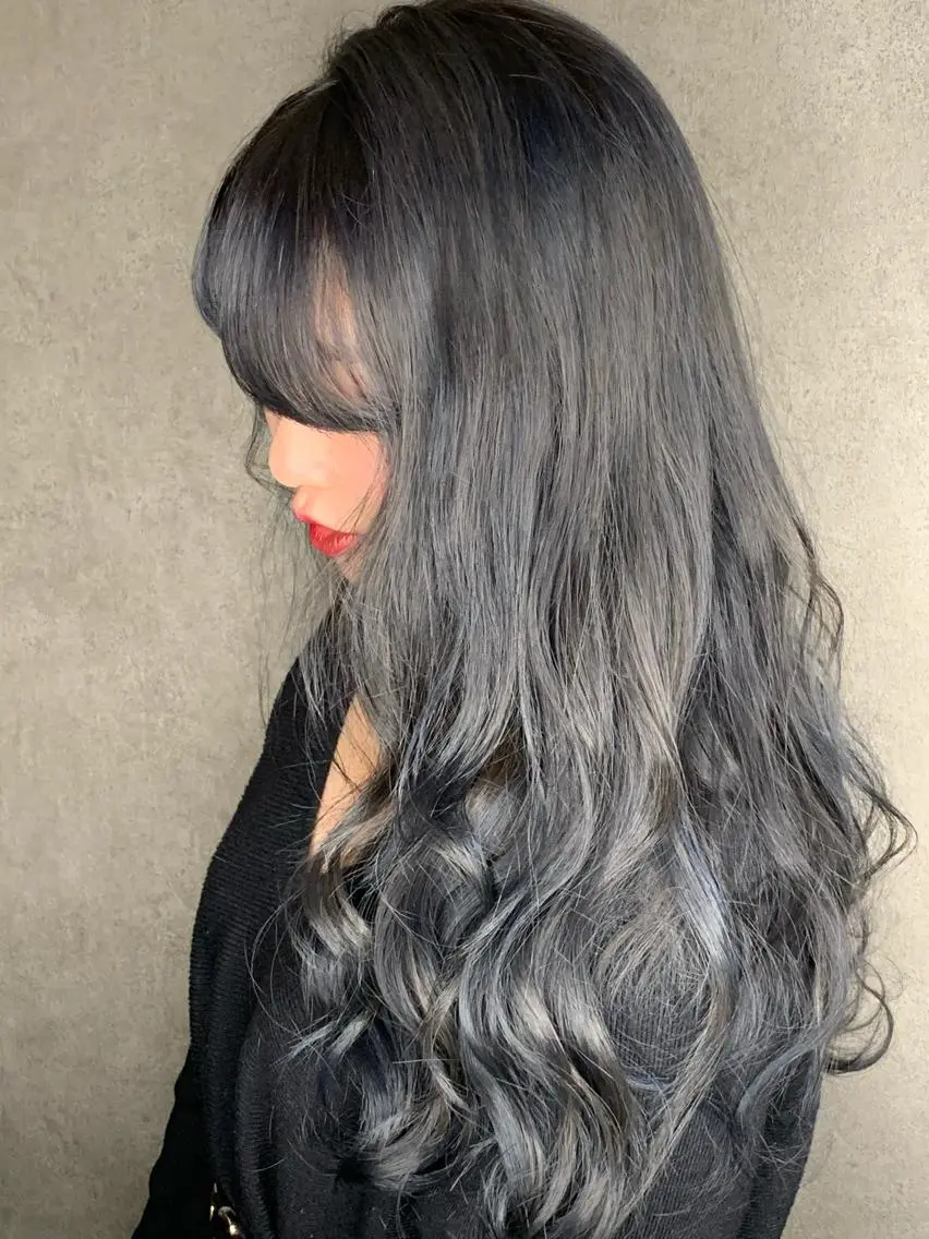 ロング カット ヘアカラー トリートメント siki. 石渡のヘアスタイル