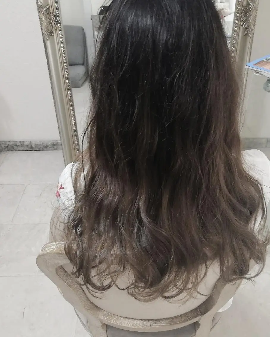 ロング カラー ヘアアレンジ グラデーションカラー See by merの眉毛・アイブロウイメージ