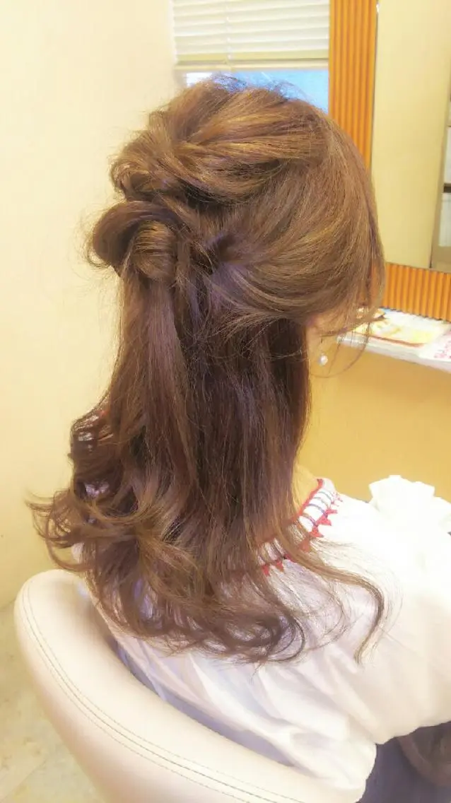 ヘアアレンジ ハーフアップ 脇田 雄大のヘアスタイル