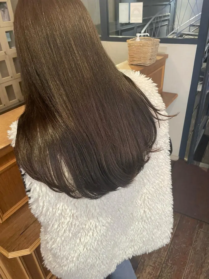 セミロング パーマ セミロングパーマ ストレートパーマ カット 縮毛矯正 抜け感ボブ×パーマ |kazaneのヘアスタイル